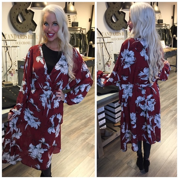 ❤️LAST 1! Long Line Kimono in Wine -Floral Print - Picture 4 of 5